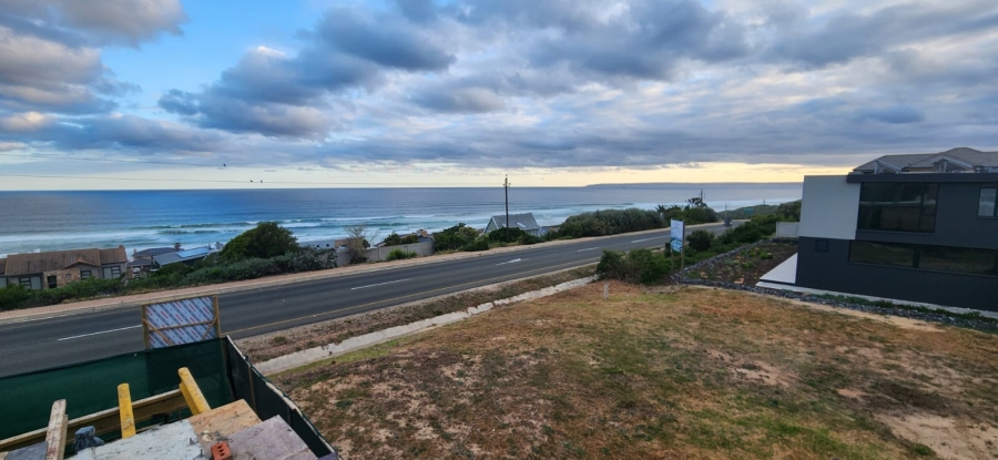  Bedroom Property for Sale in Pienaarstrand Western Cape